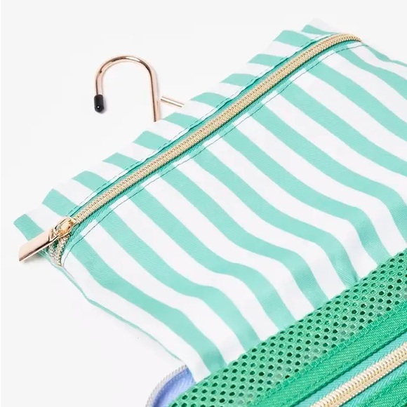 Oliver Bonas Carrie Blue Fold Out Make Up Bag Large - Picture 5 of 9